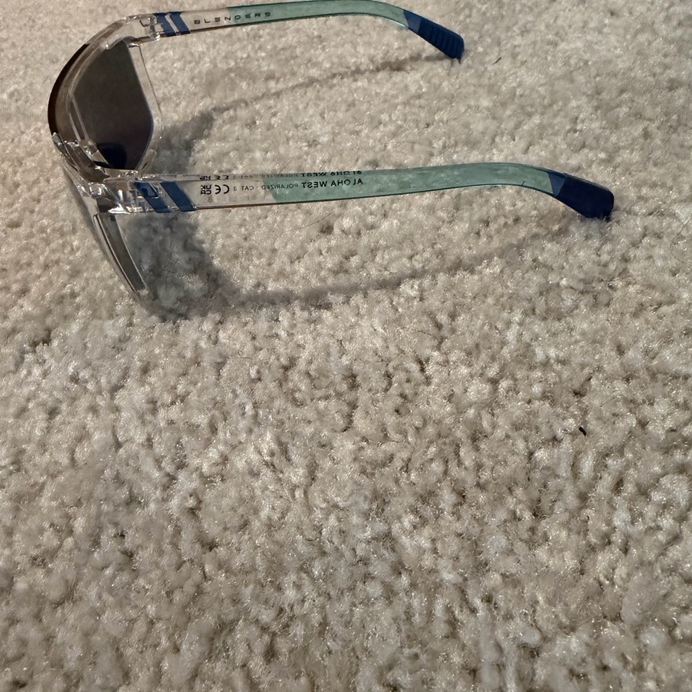 Blenders Polarized Sport Sunglasses - Picture 4 of 4